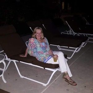 Meet your Posher, Noelleange